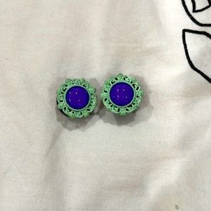 Purple and green 3/4 gauges